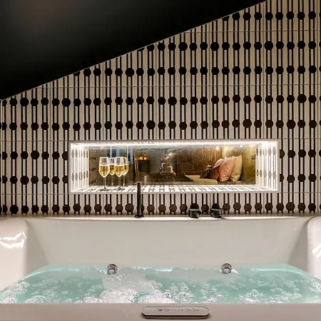 Apartment La Crypte Du Desir - Sauna - Balneo - Piece Secrete Et Climatisation - Desir Haguenau